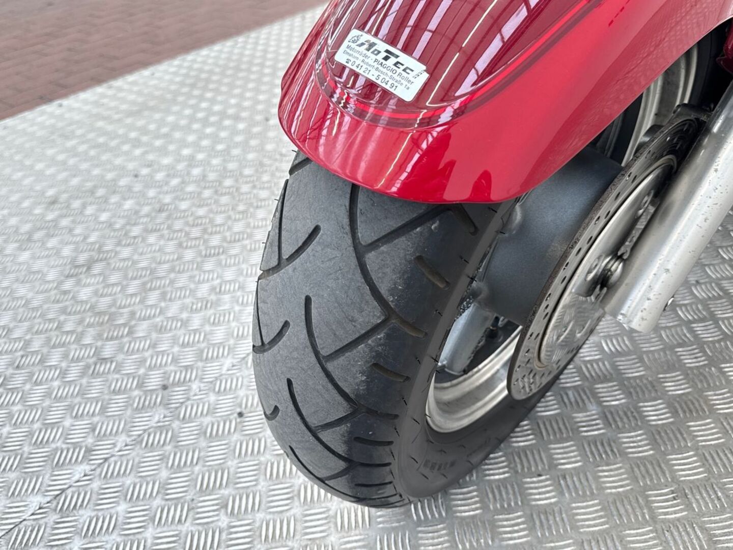 YAMAHA XVZ 2000