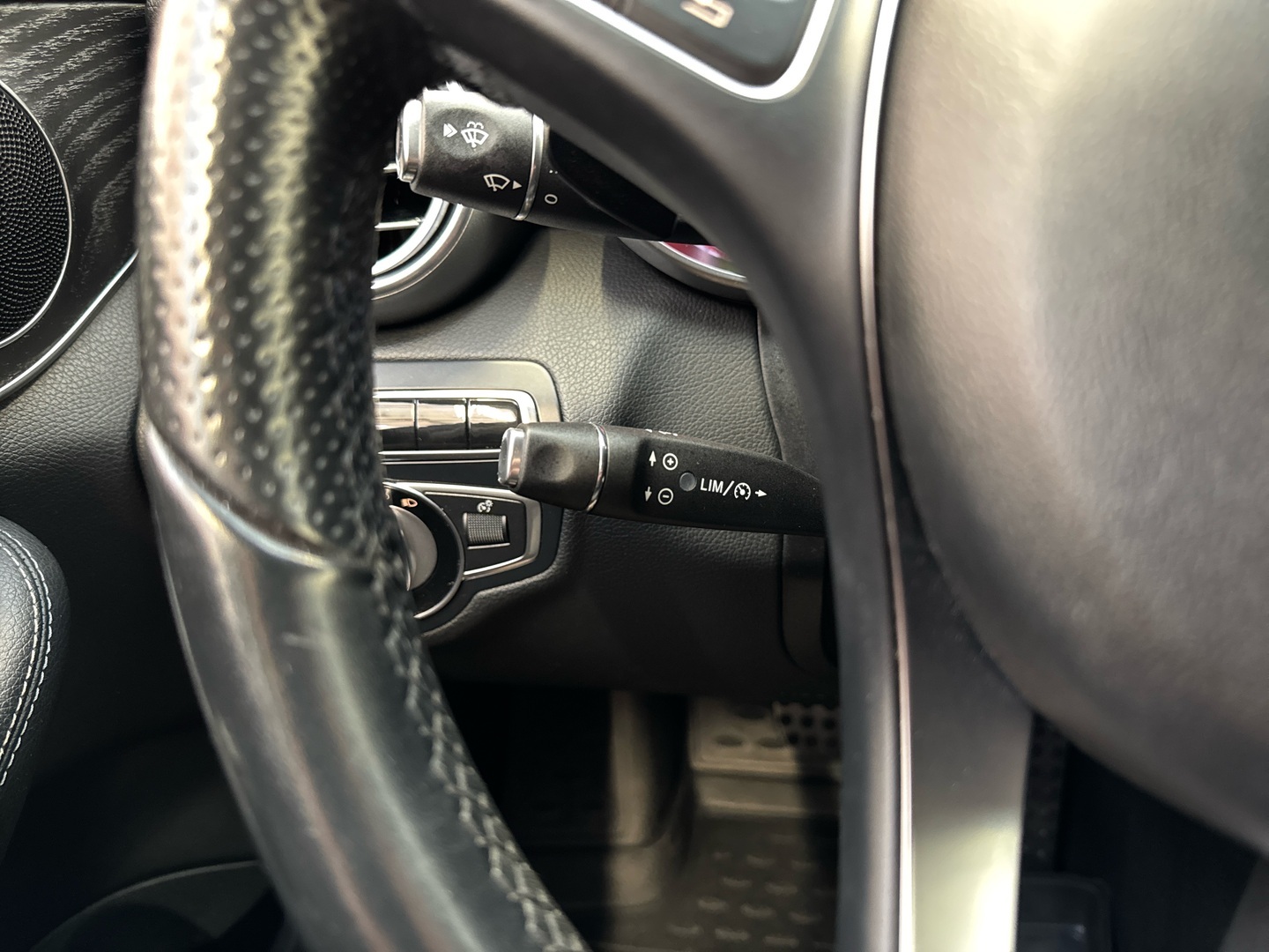 MERCEDES-BENZ C 2015