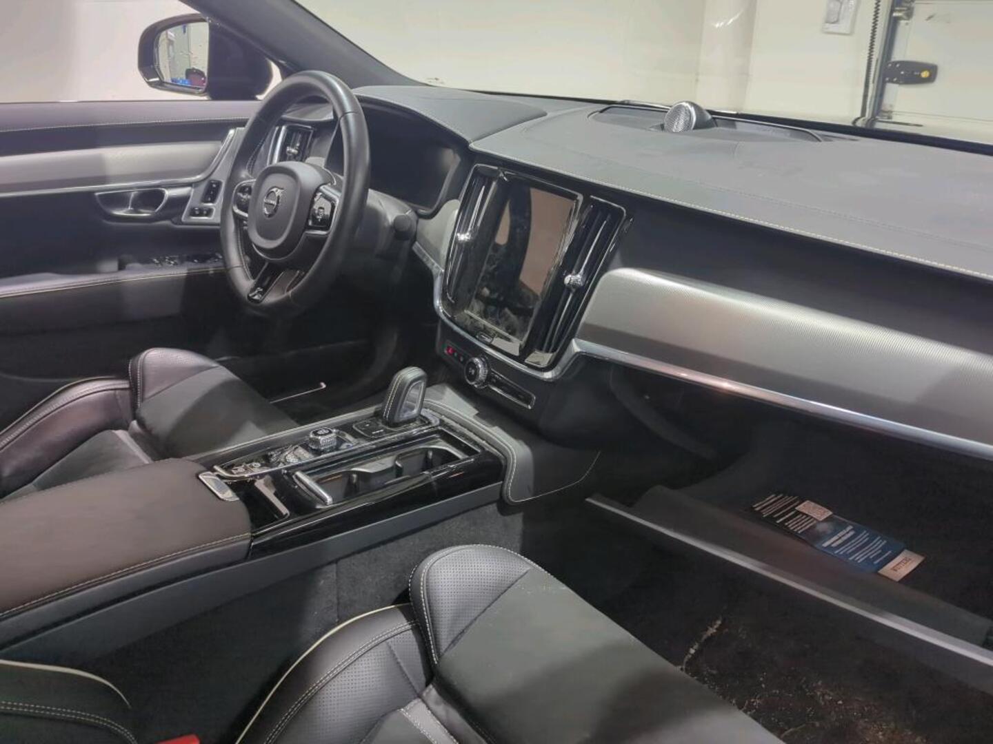 VOLVO S90 2021