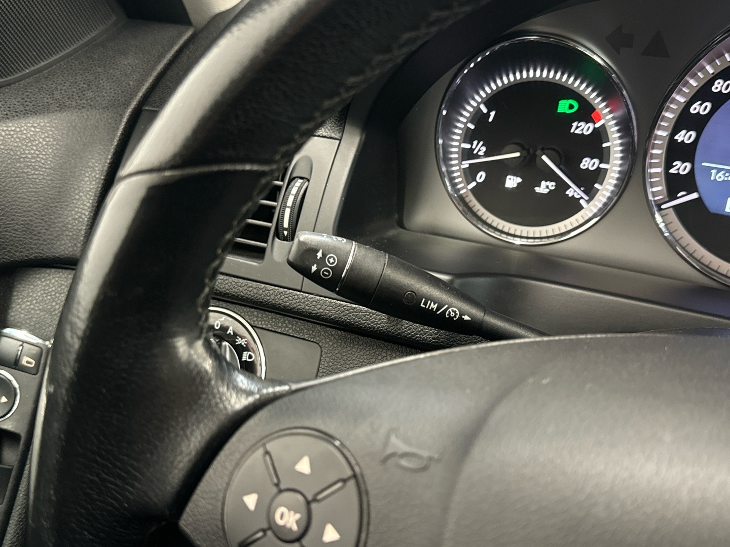 MERCEDES-BENZ C 2010