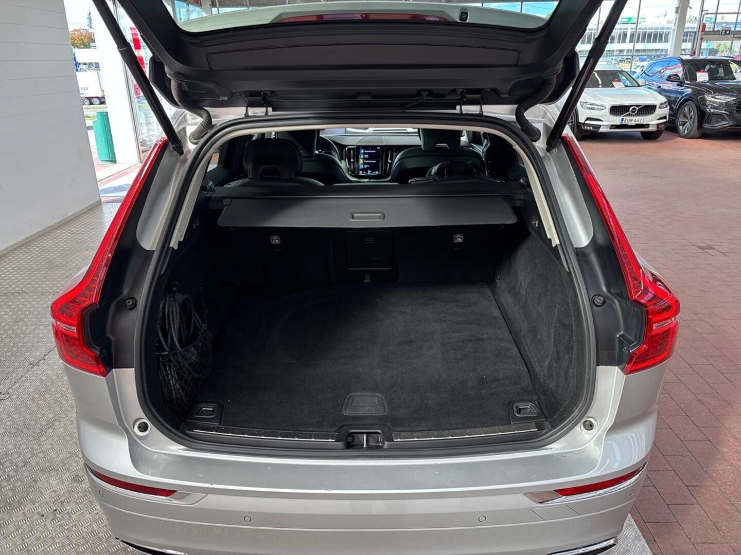 VOLVO XC60 11