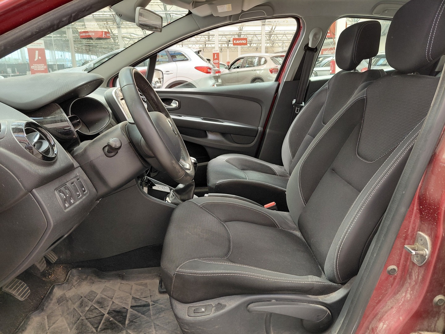 RENAULT Clio 2016