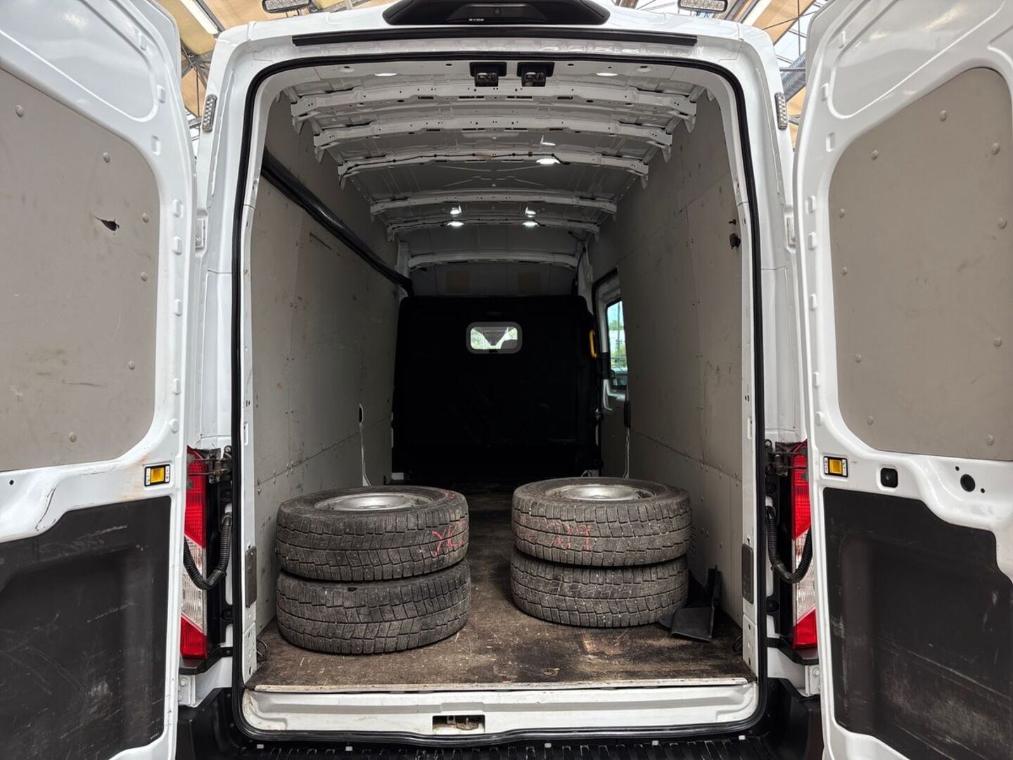 FORD Transit 9
