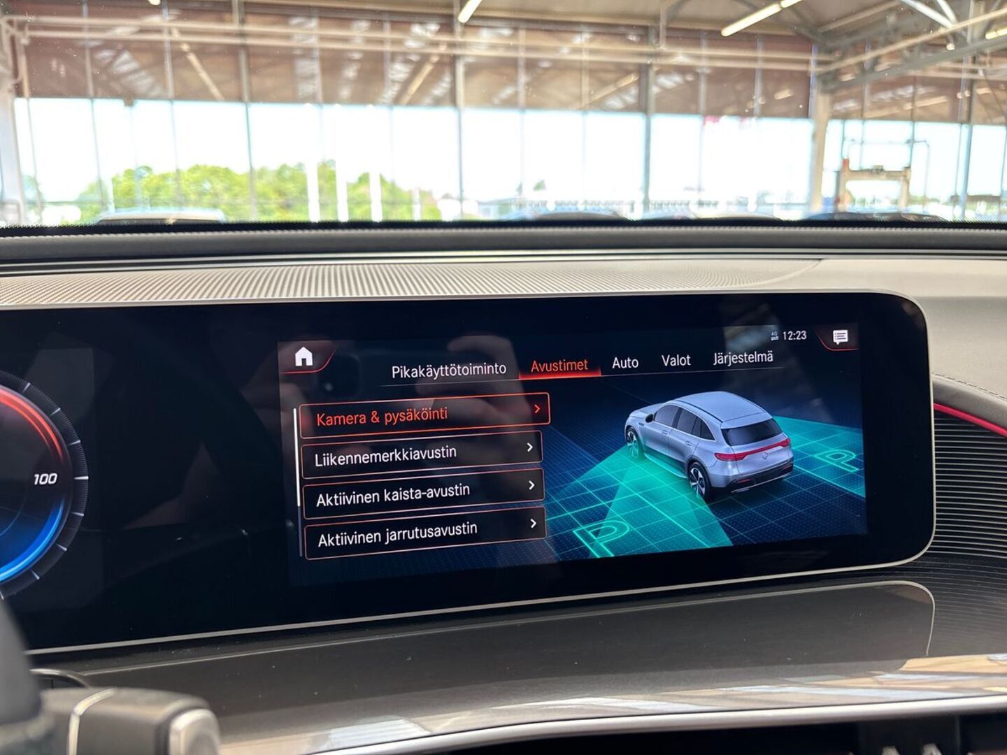 MERCEDES-BENZ EQC 2020