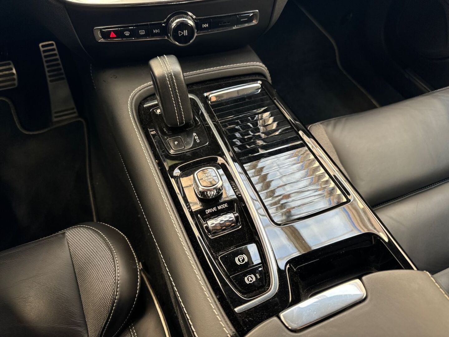 VOLVO S60 2020