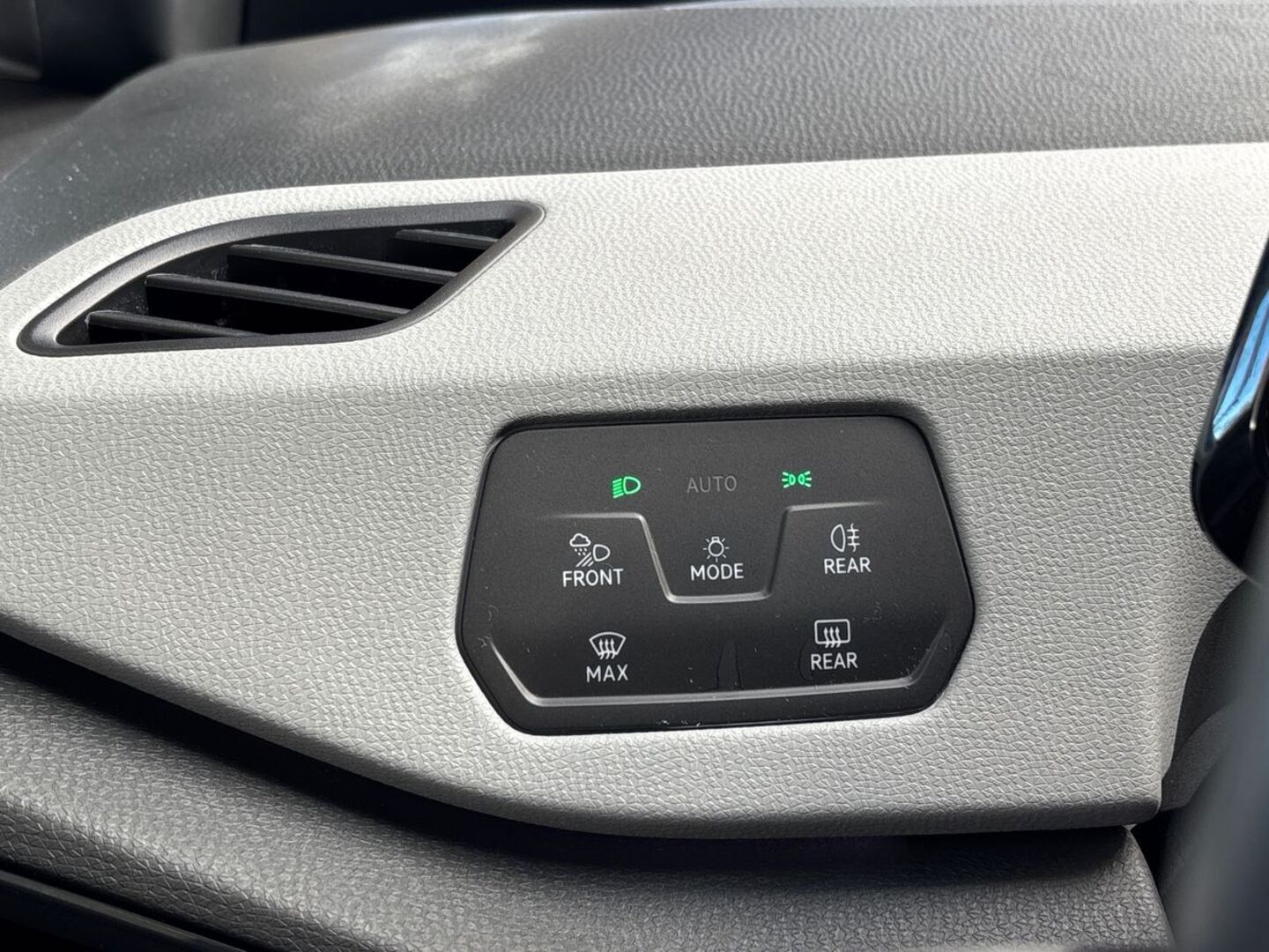 VOLKSWAGEN ID.3 18
