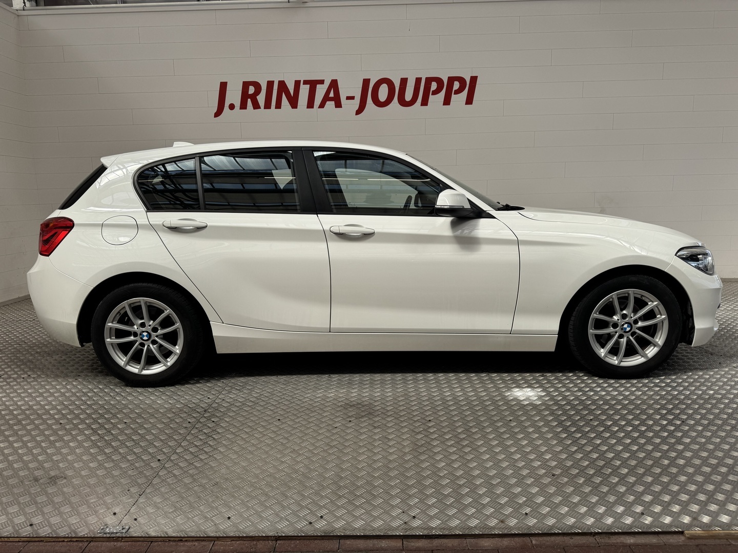 BMW 118 2017