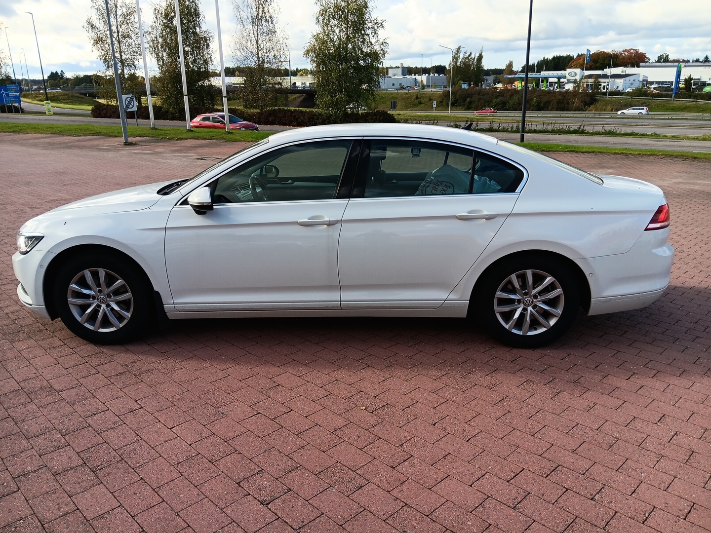 VOLKSWAGEN Passat 2018