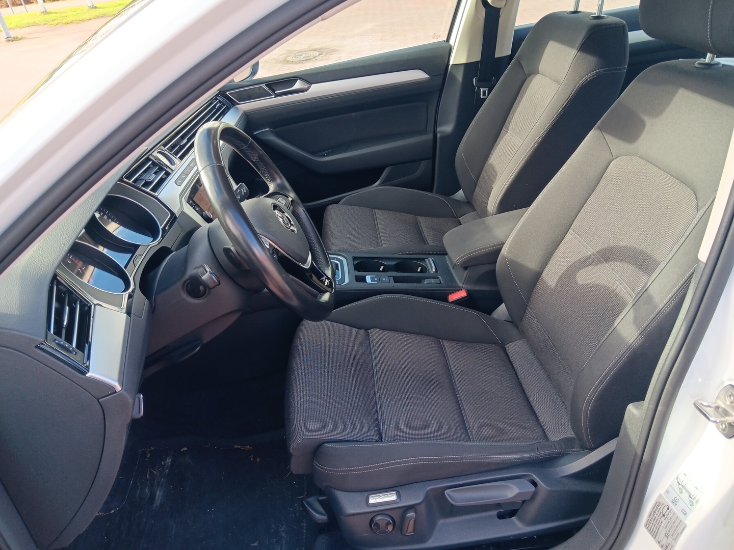 VOLKSWAGEN Passat 2018