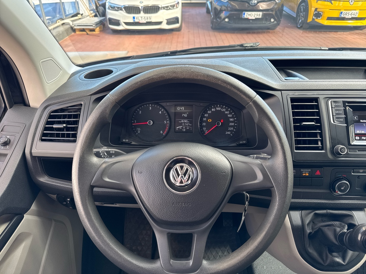 VOLKSWAGEN Transporter 2019