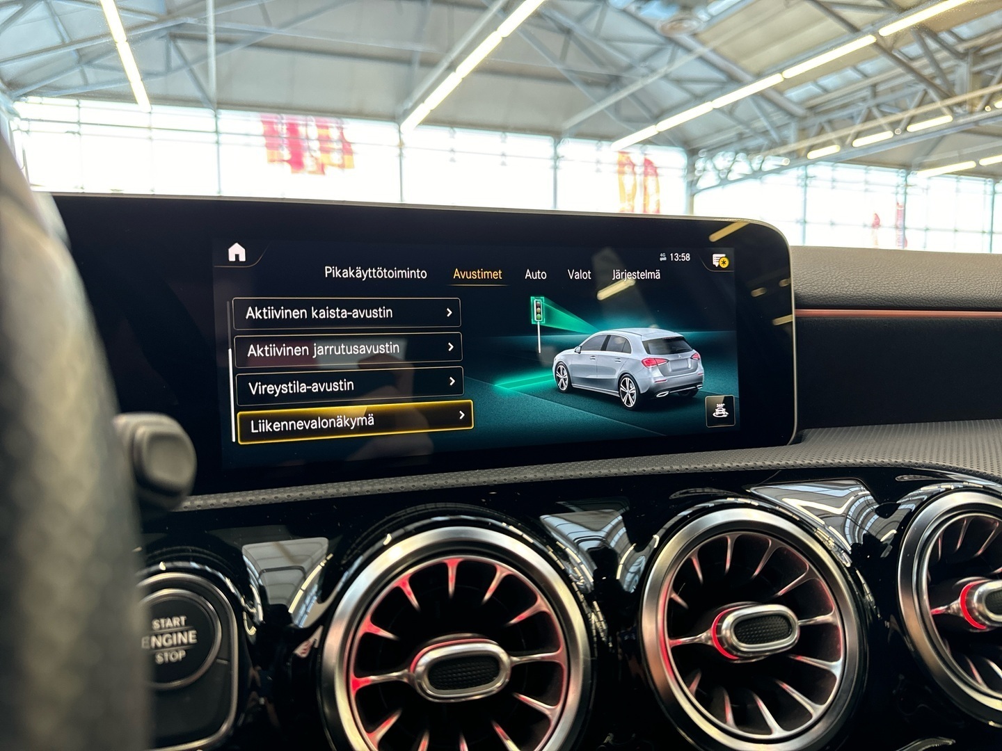 MERCEDES-BENZ A 2020