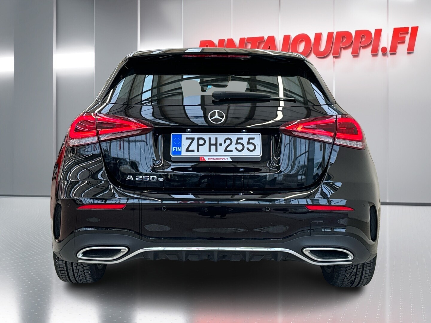 MERCEDES-BENZ A 2020