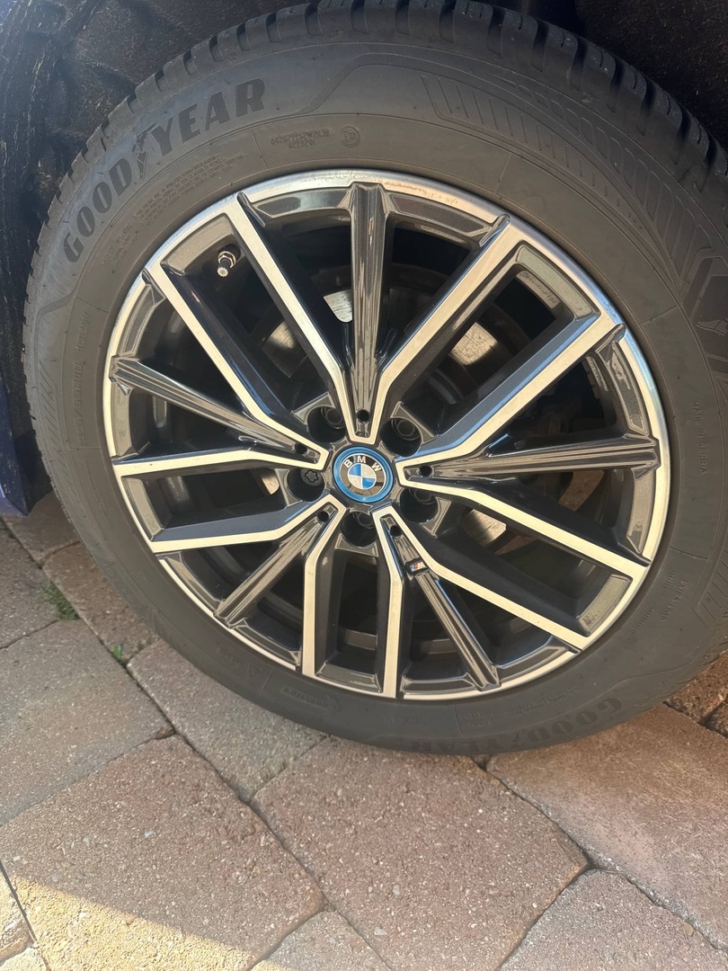 BMW iX1 2023