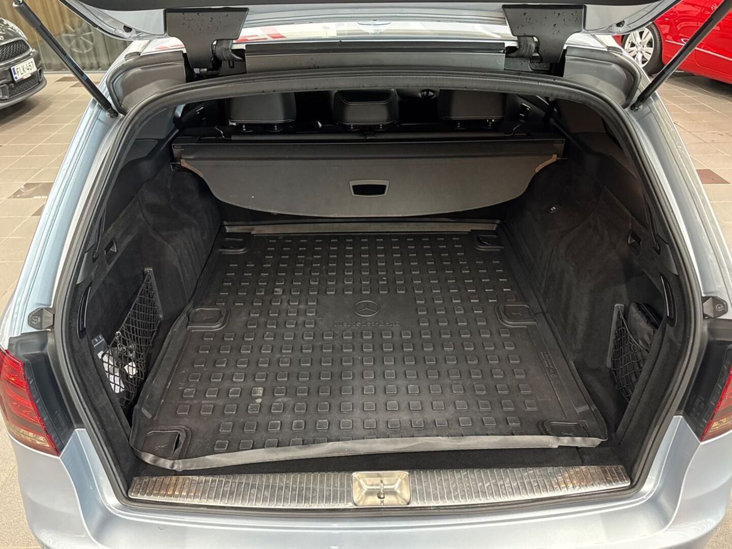 MERCEDES-BENZ E 11