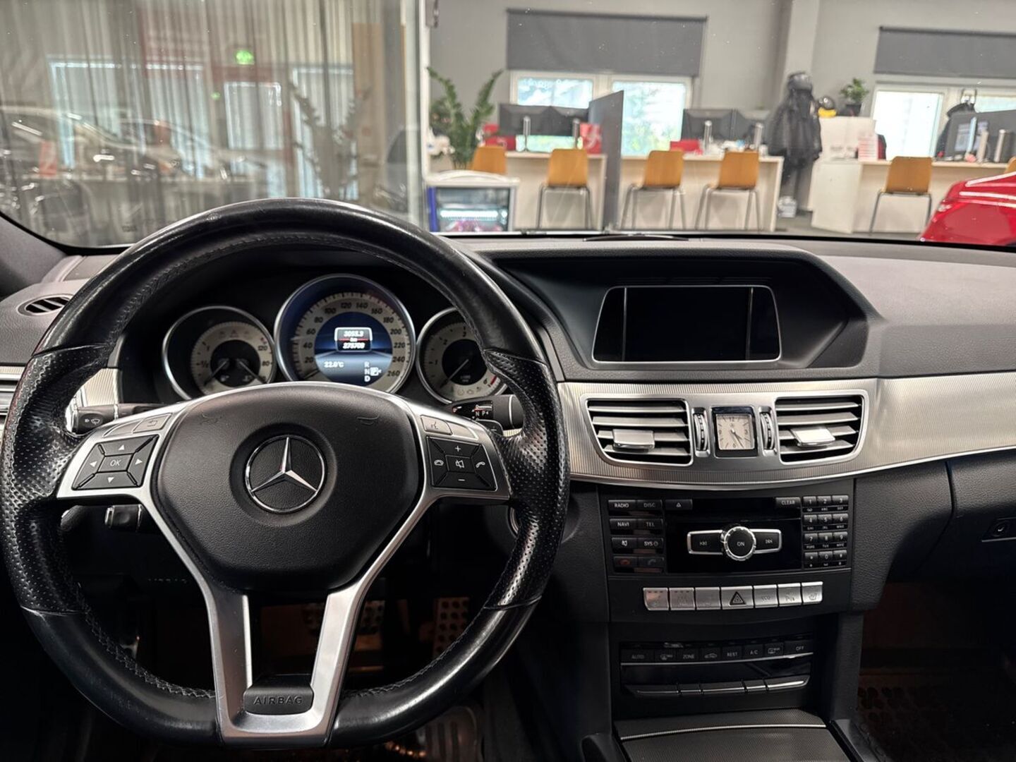 MERCEDES-BENZ E 15