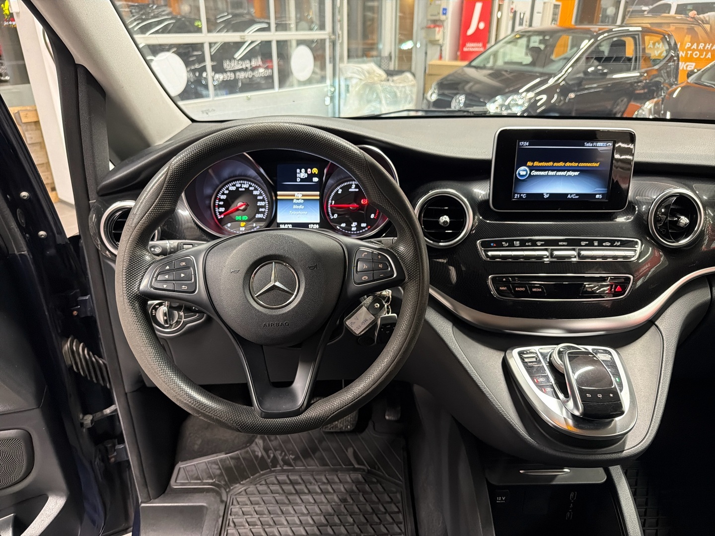 MERCEDES-BENZ V 2014