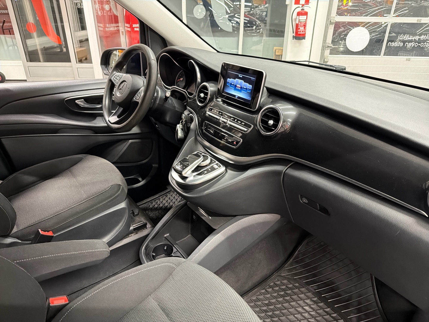 MERCEDES-BENZ V 2014