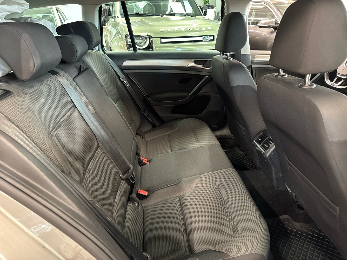 VOLKSWAGEN Golf 2015
