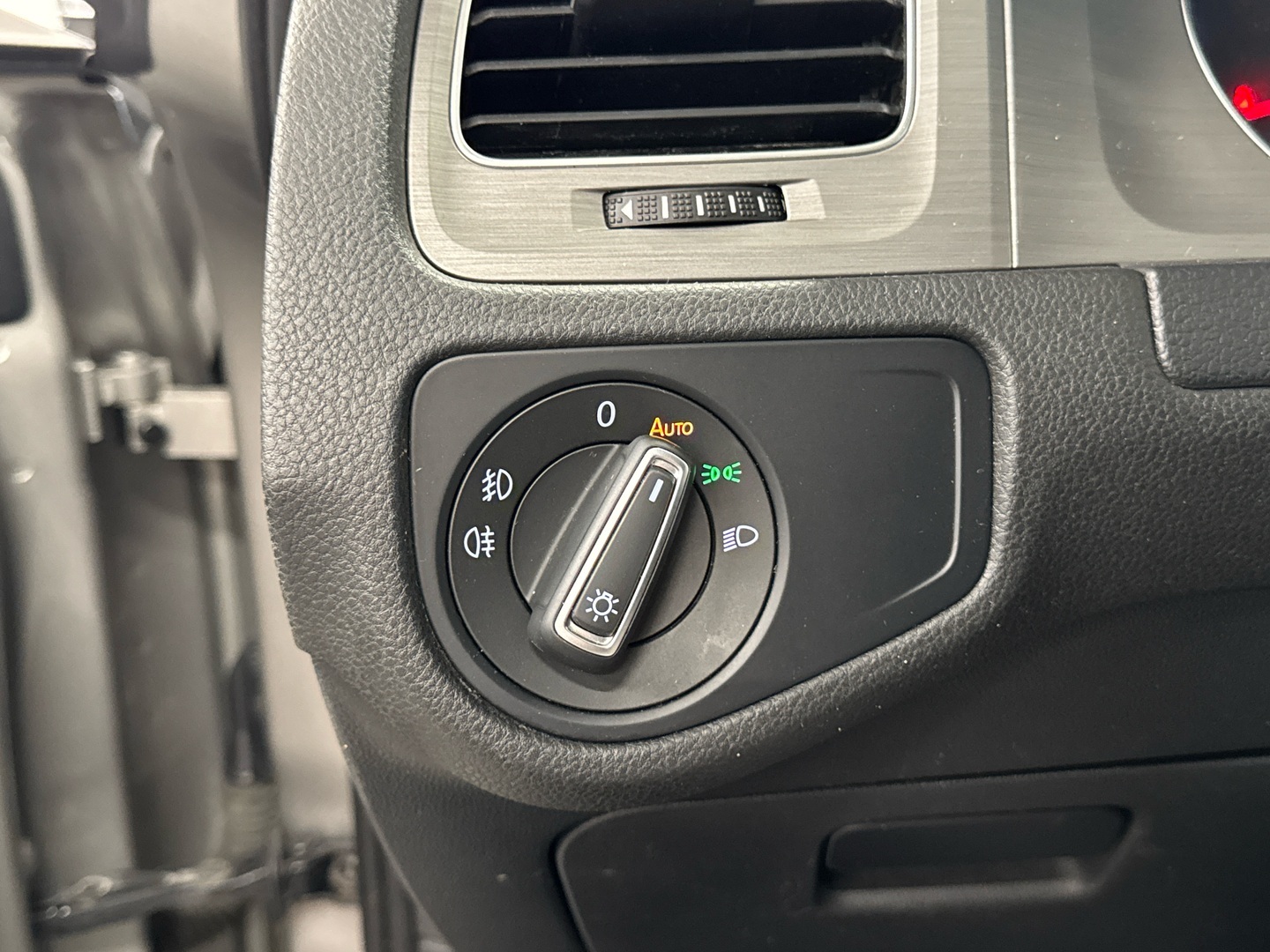 VOLKSWAGEN Golf 2015