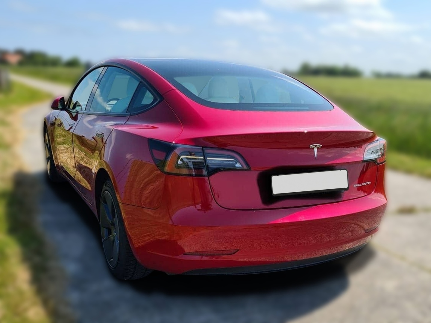TESLA Model 3 2022