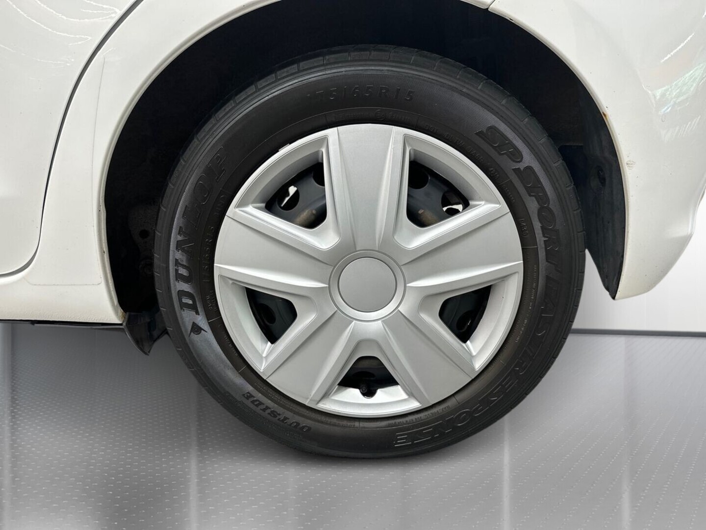 TOYOTA Yaris 13