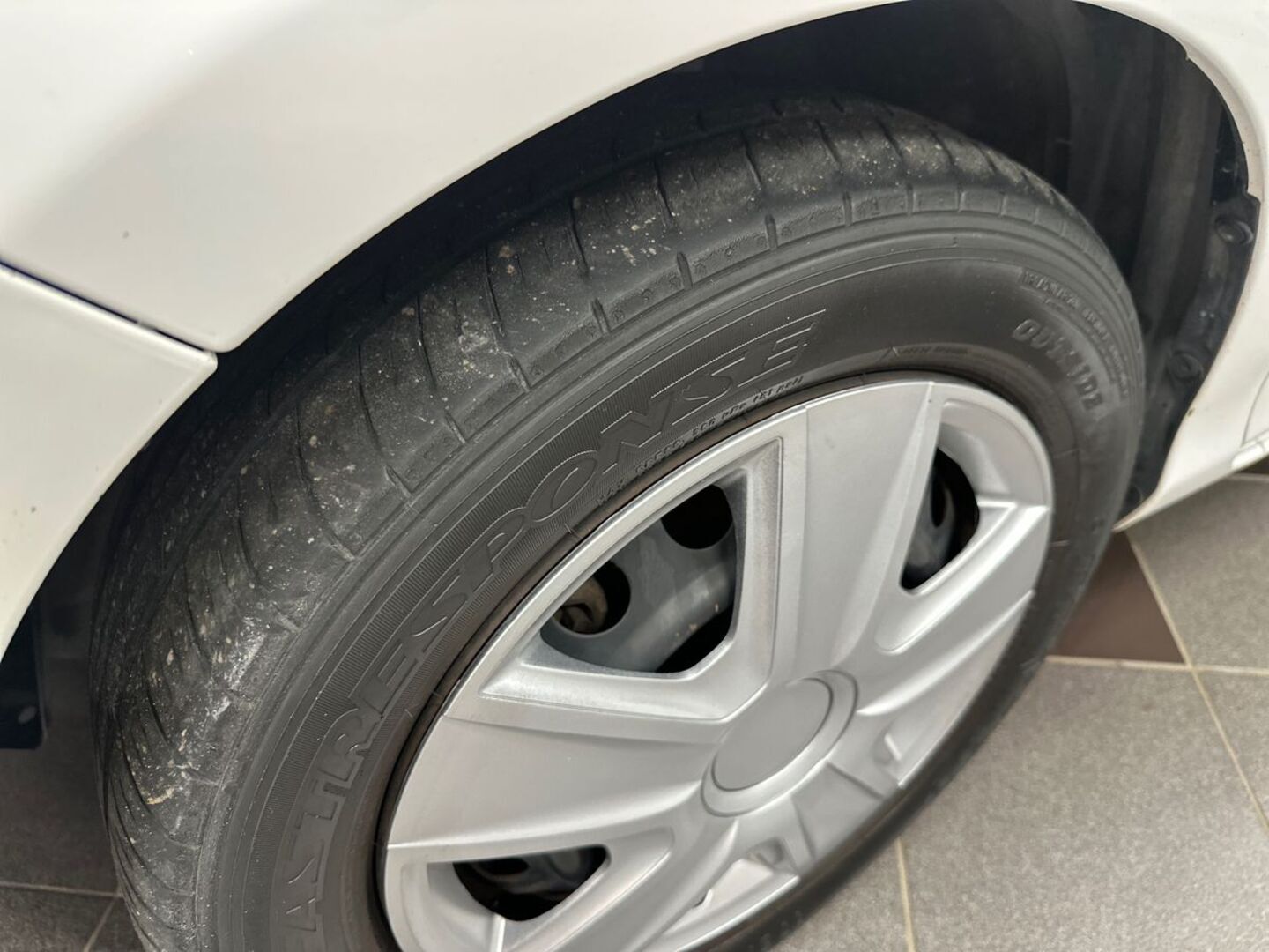 TOYOTA Yaris 14