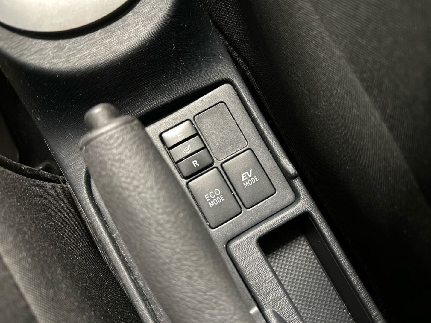 TOYOTA Yaris 22