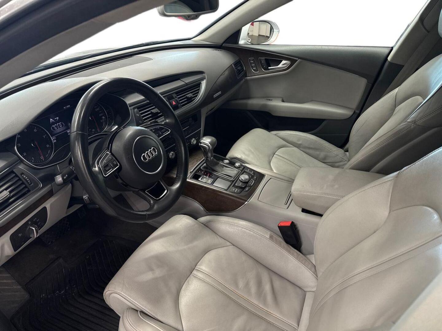 AUDI A7 7