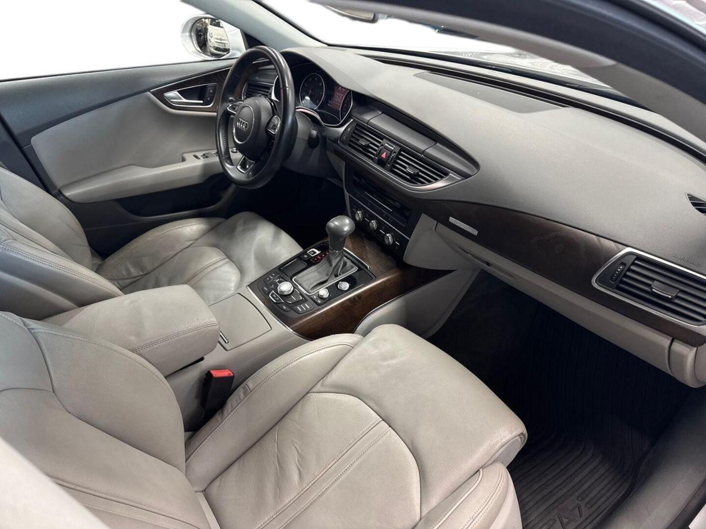 AUDI A7 9