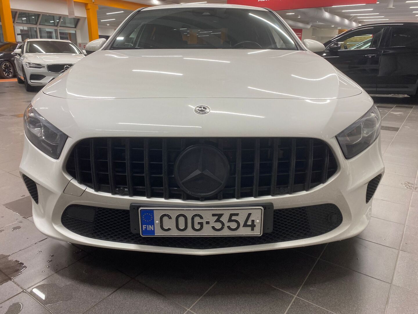 MERCEDES-BENZ A 2020