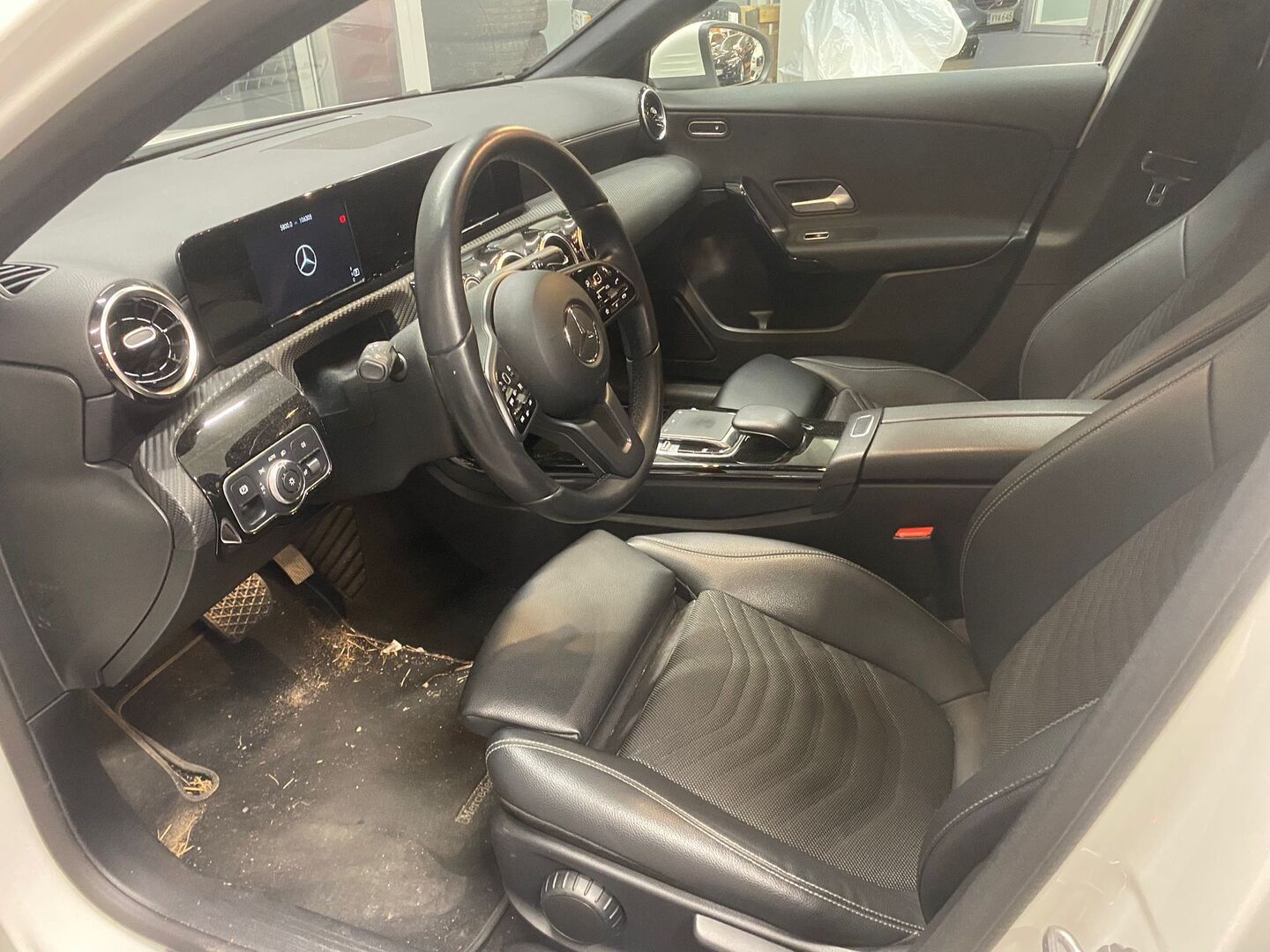 MERCEDES-BENZ A 2020