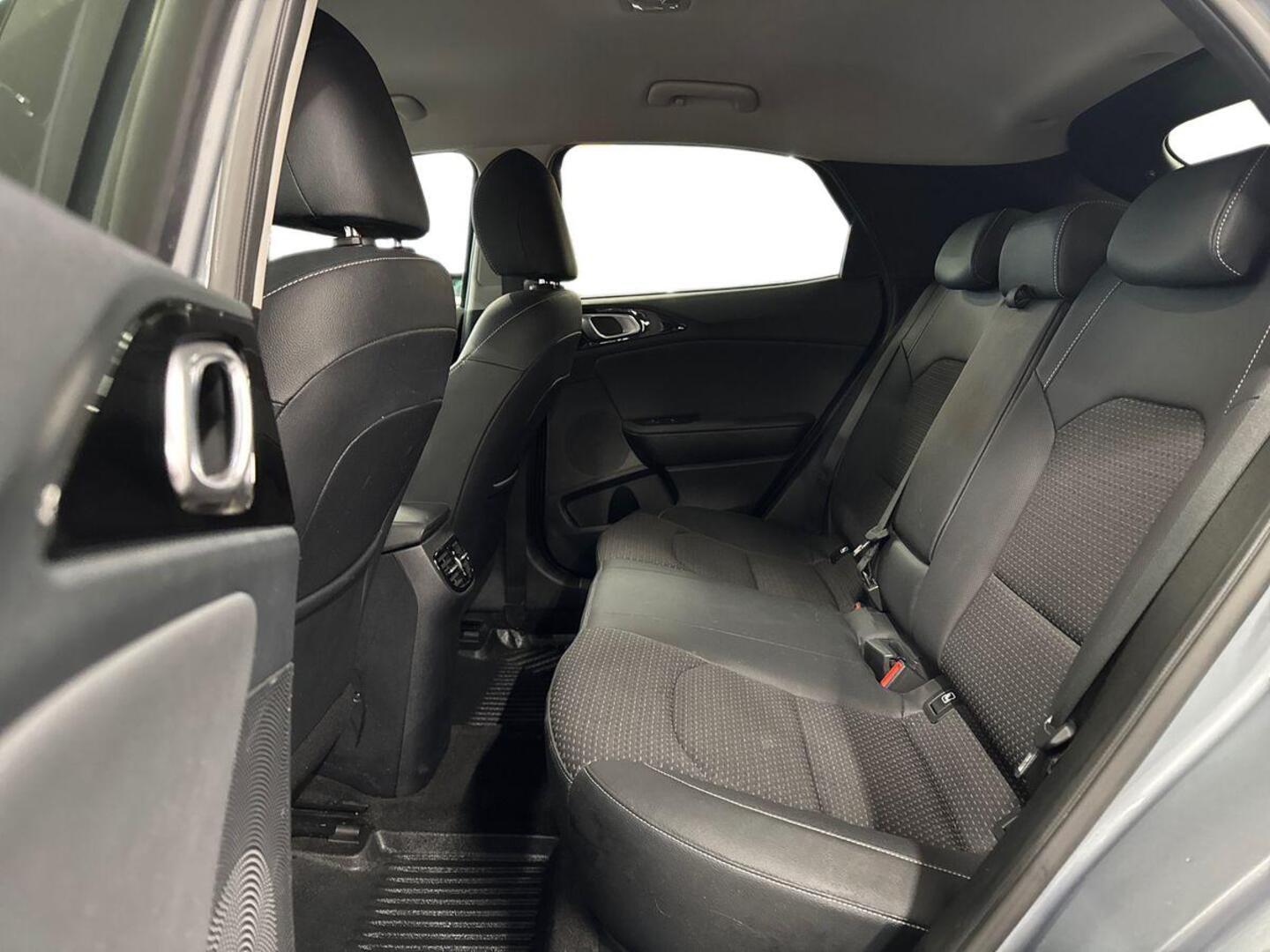 KIA XCeed 10
