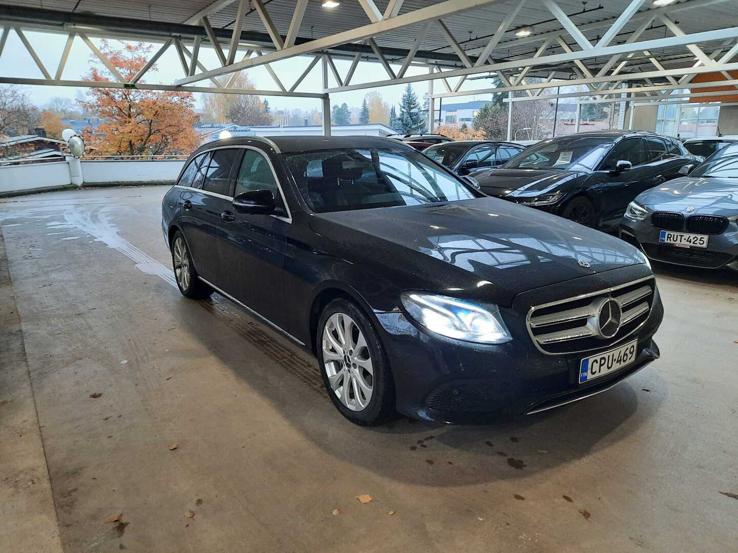 MERCEDES-BENZ E 2017