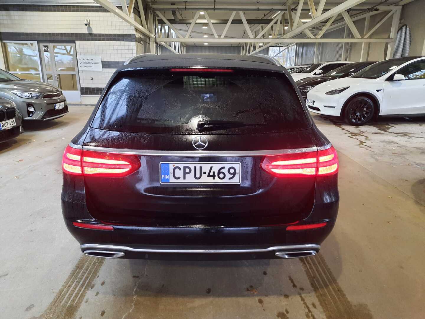 MERCEDES-BENZ E 2017