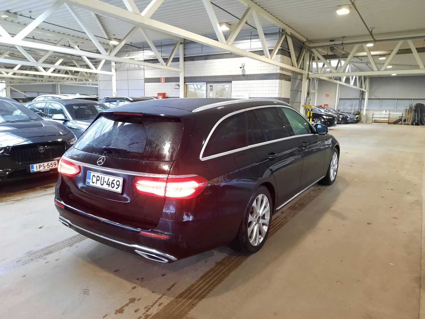 MERCEDES-BENZ E 2017