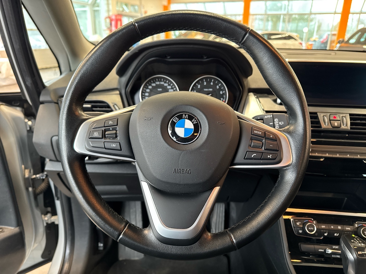 BMW 225 2018