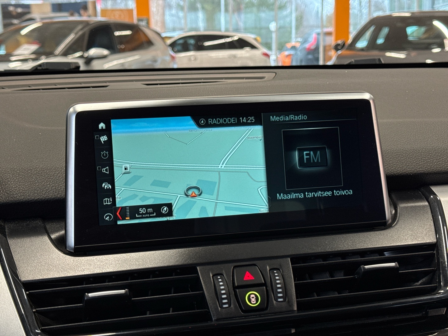 BMW 225 2018