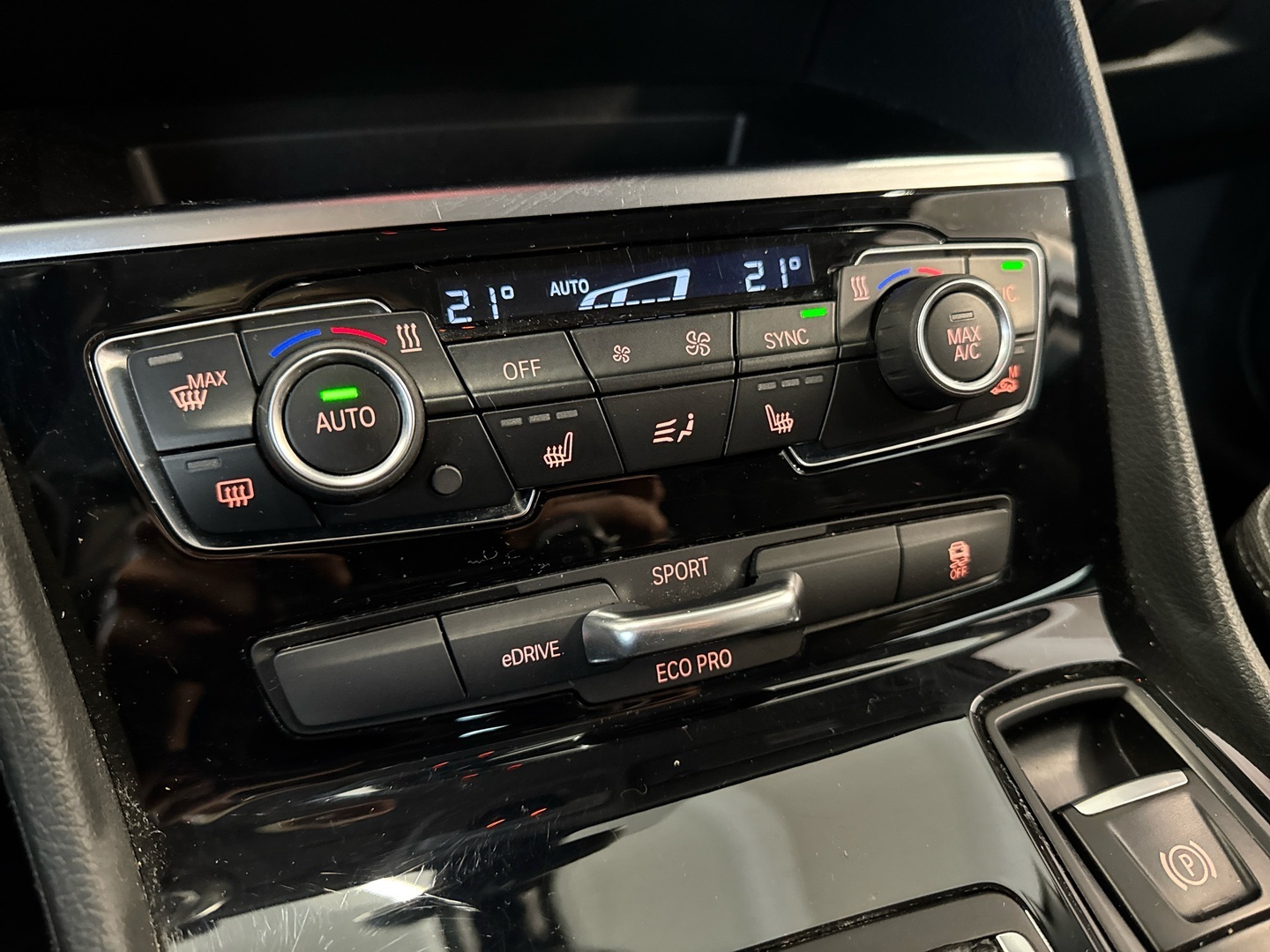 BMW 225 2018