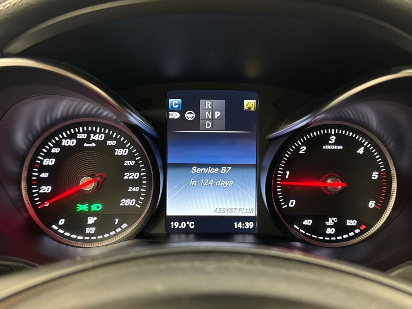 MERCEDES-BENZ GLC 19