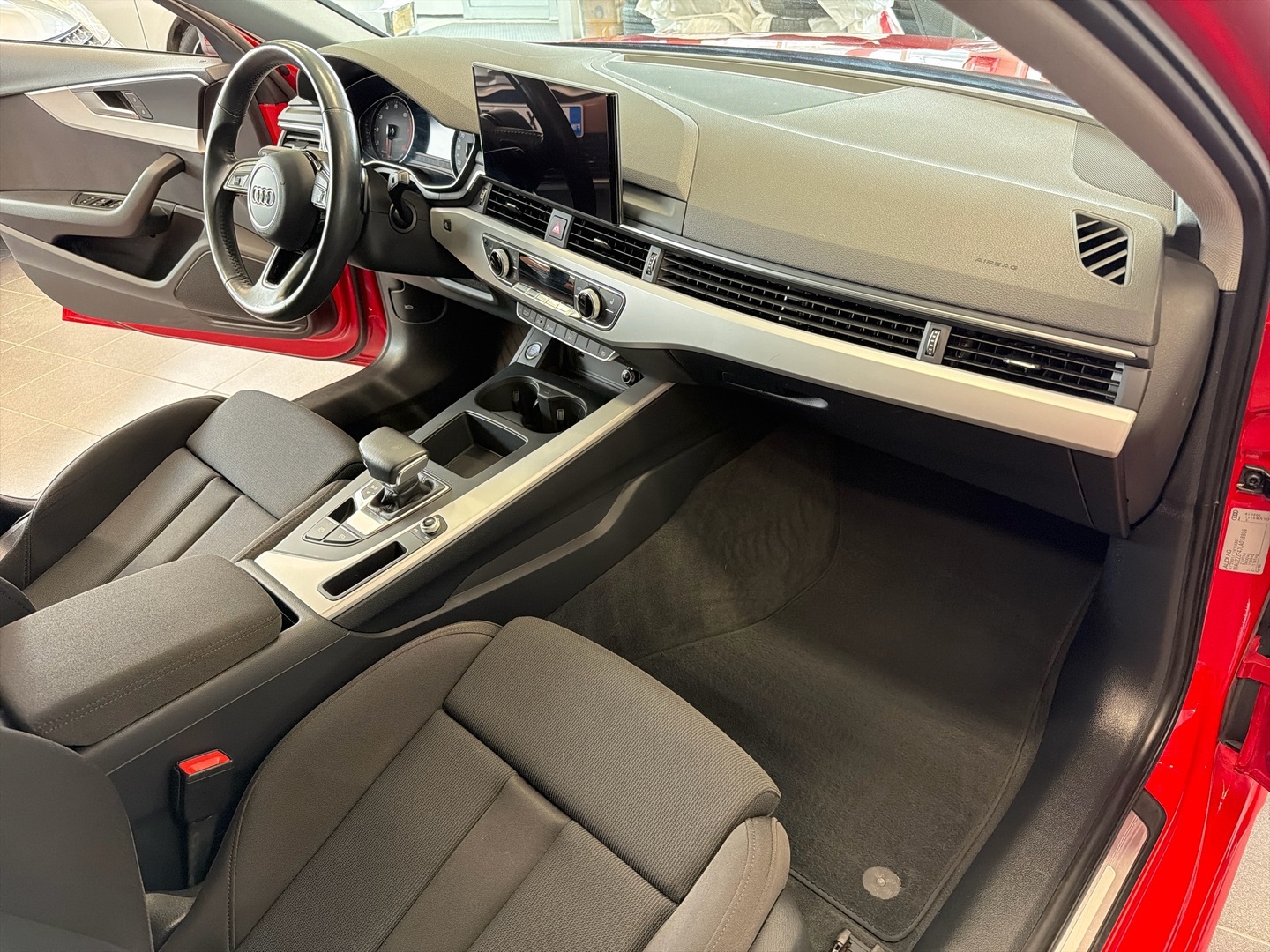 AUDI A4 2020