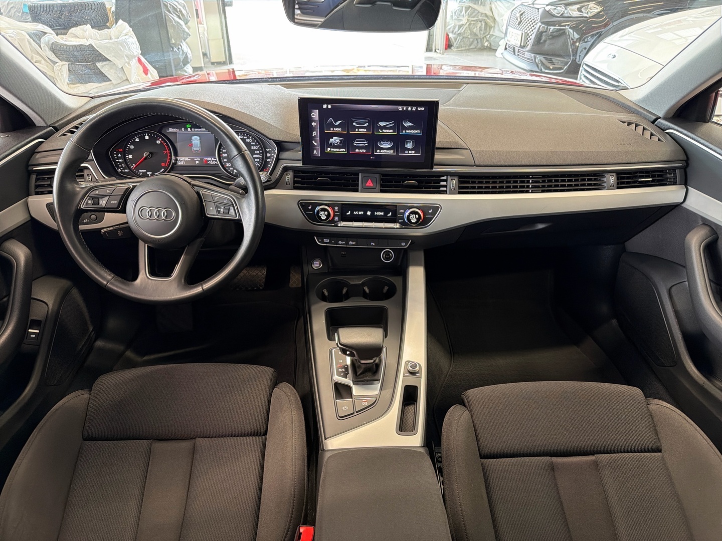 AUDI A4 2020