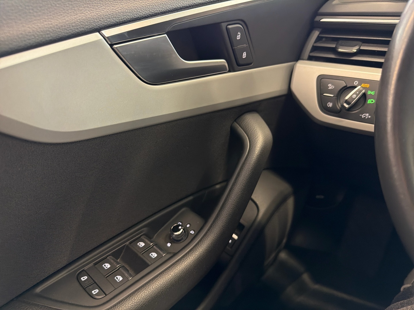 AUDI A4 2020