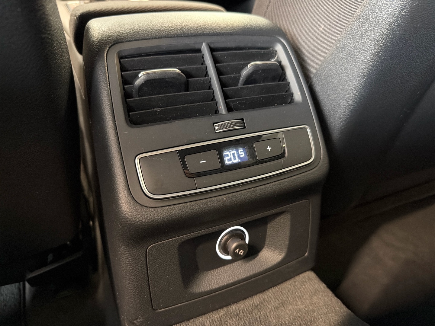 AUDI A4 2020