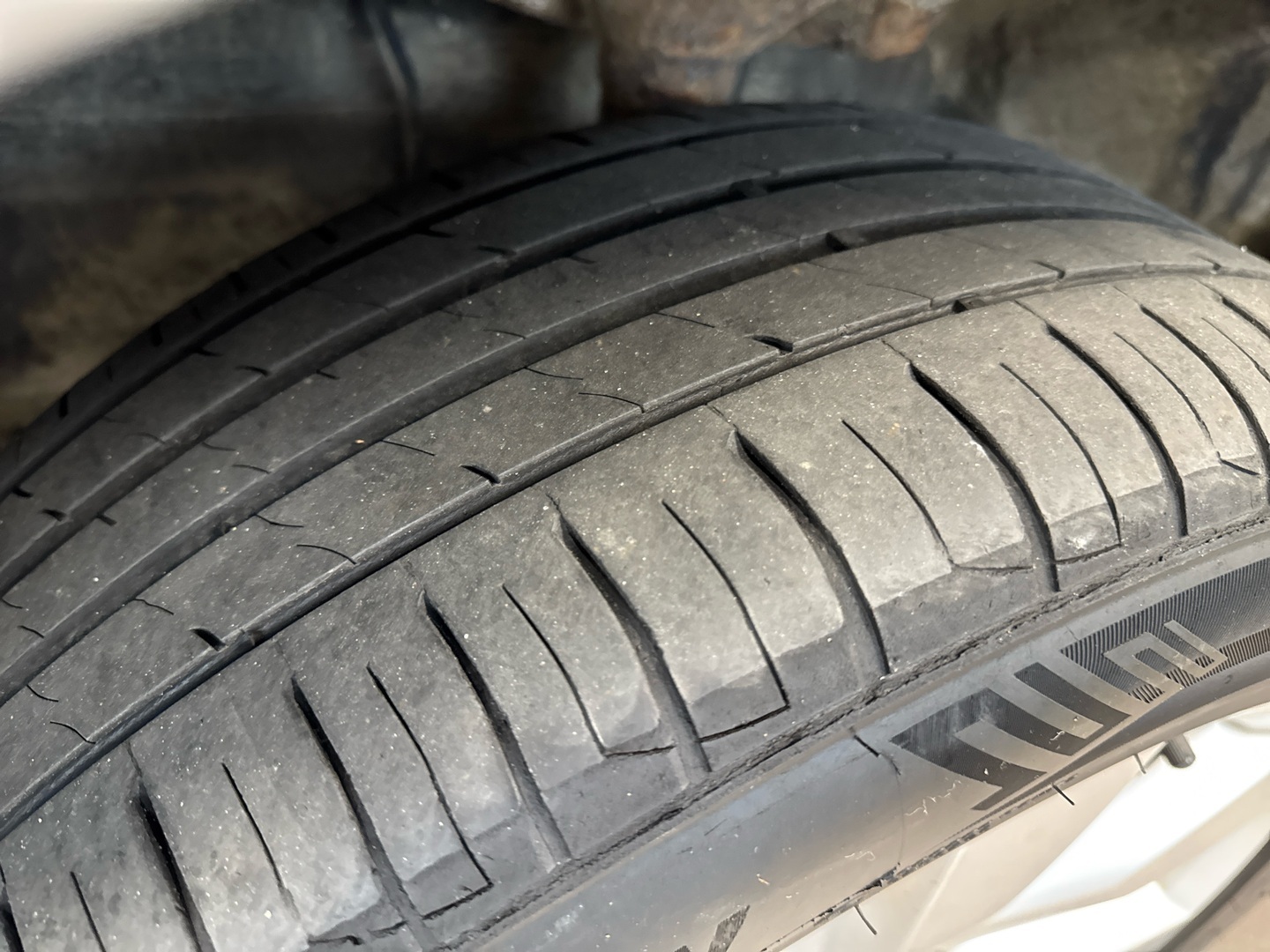 MITSUBISHI Outlander 2012