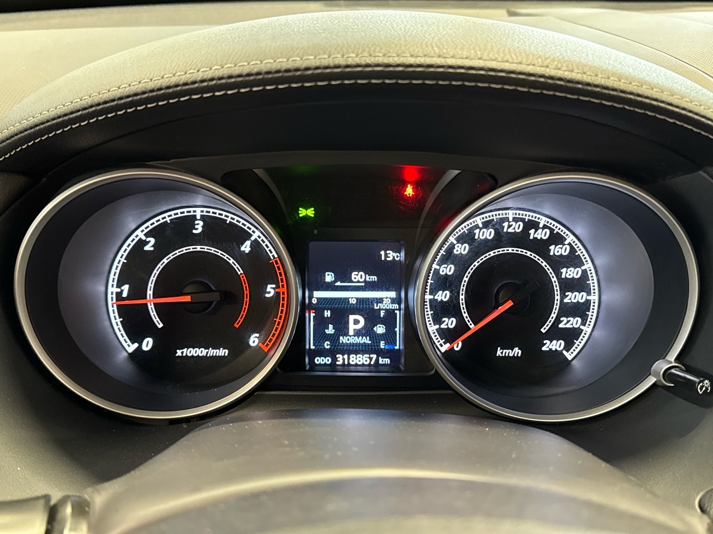 MITSUBISHI Outlander 2012