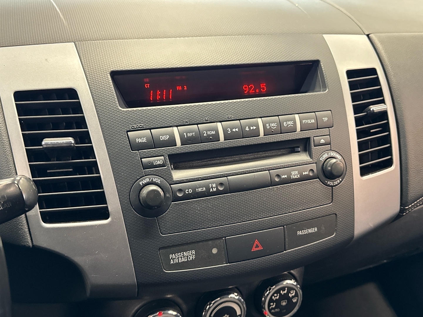 MITSUBISHI Outlander 2012