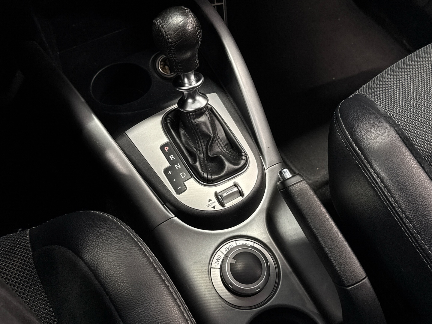 MITSUBISHI Outlander 2012