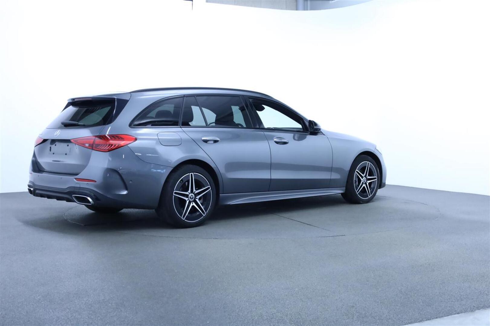 MERCEDES-BENZ C 2023