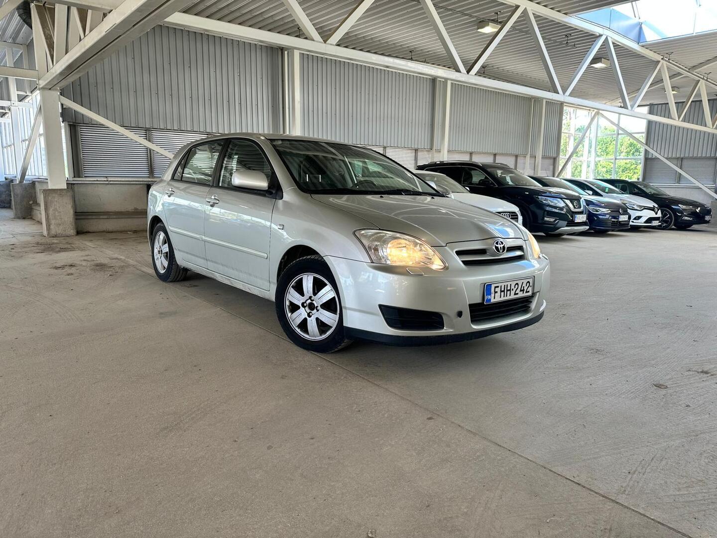 TOYOTA Corolla 2005