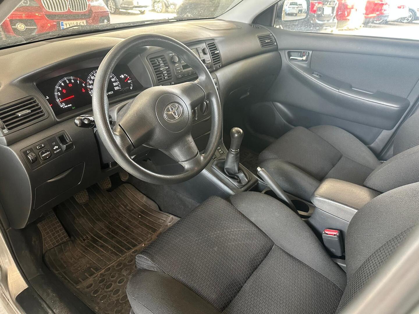 TOYOTA Corolla 2005